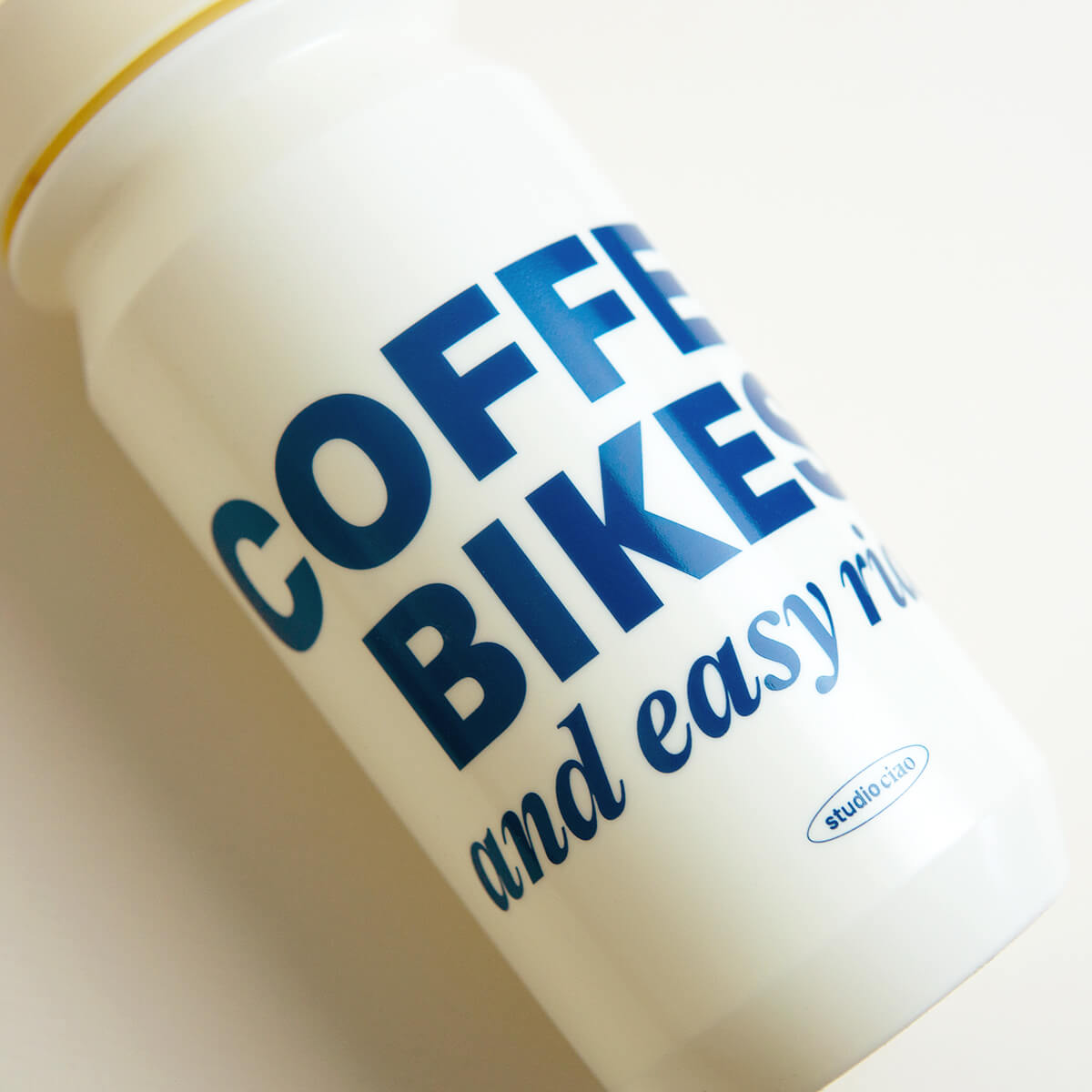 "COFFEE, BIKES & easy rides" Bio Bidon, 500 ml Trinkflasche – studio ciao